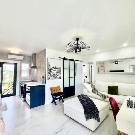3 SEASONS AT THE CARRINGTON -6 Bedrooms 3Bathrooms Miami Buitenkant foto