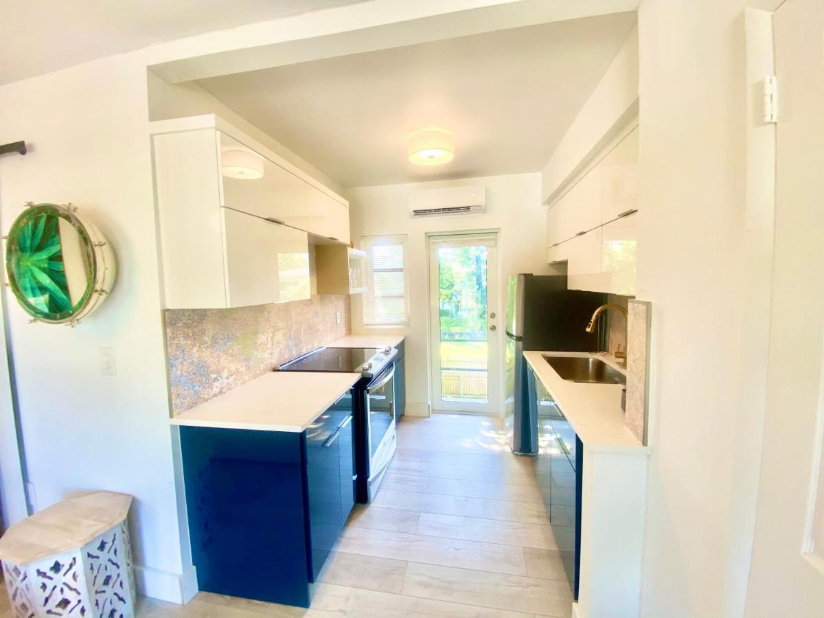 3 SEASONS AT THE CARRINGTON -6 Bedrooms 3Bathrooms Miami Buitenkant foto