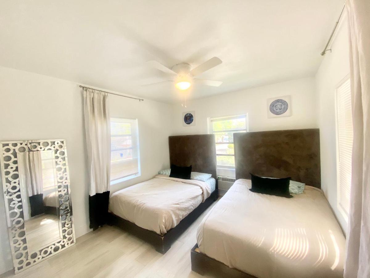 3 SEASONS AT THE CARRINGTON -6 Bedrooms 3Bathrooms Miami Buitenkant foto
