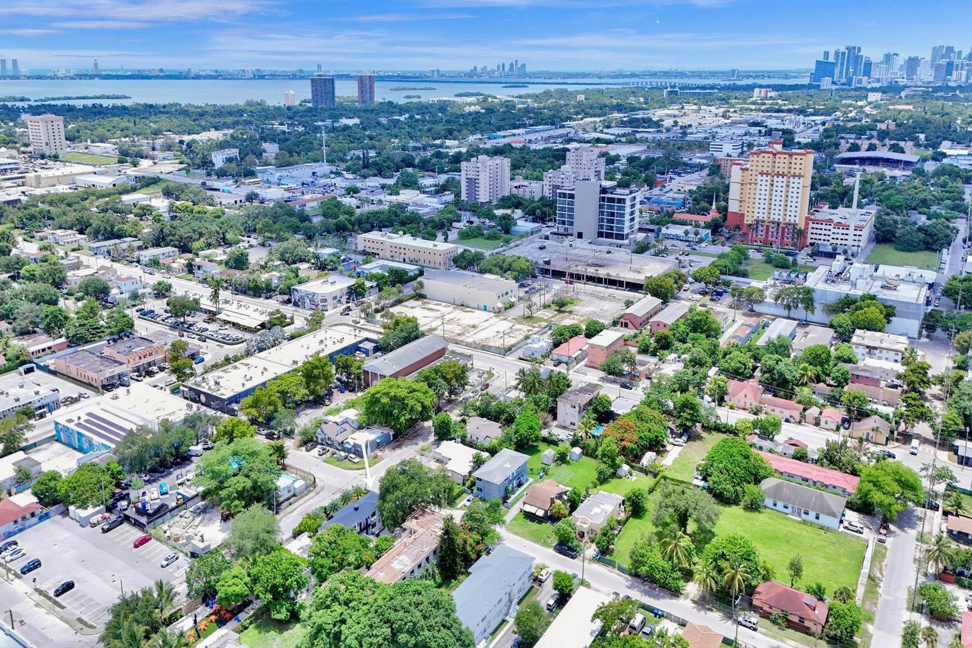 3 SEASONS AT THE CARRINGTON -6 Bedrooms 3Bathrooms Miami Buitenkant foto